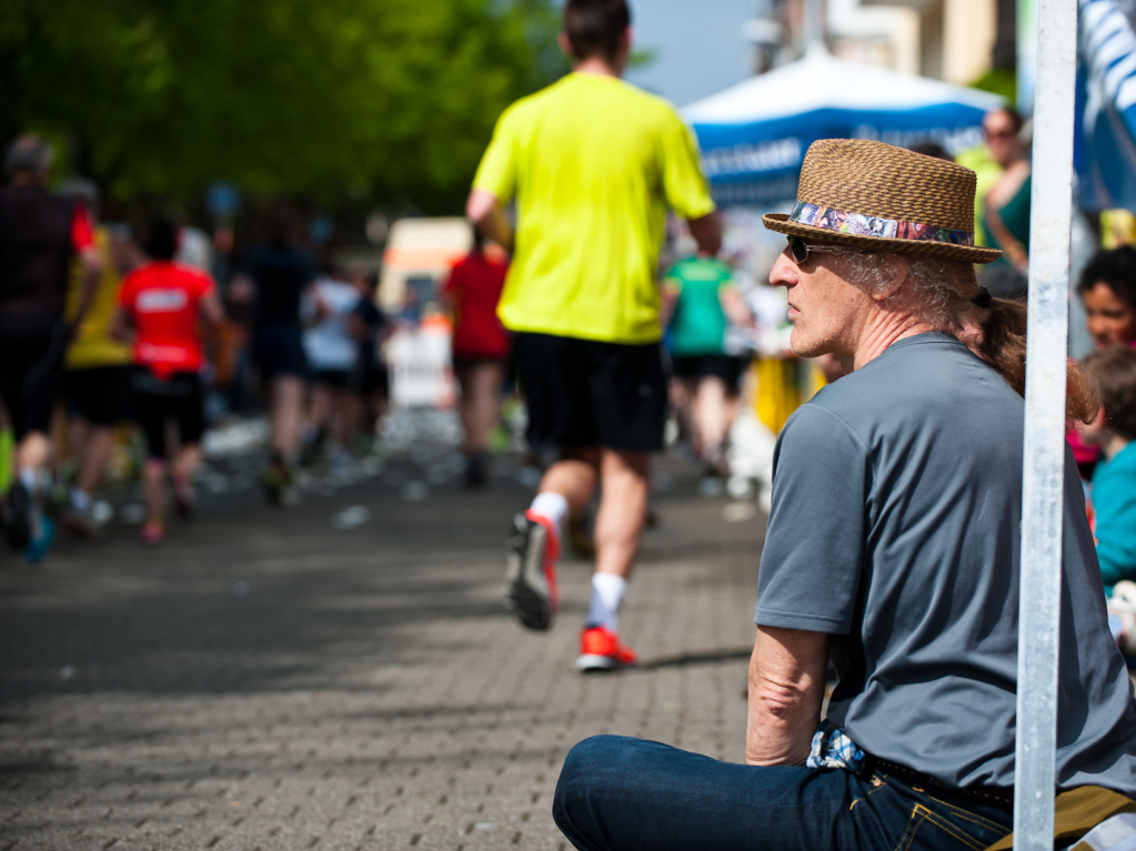 So ein Marathon hat viele Gesichter: Lufer, Zuschauer, Helfer, Organisatoren, Musiker...