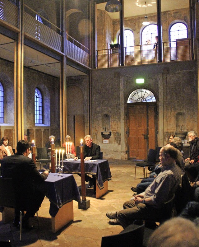 Gesprche fr Freimaurer &#8211;  Lesu...enschein in der Kippenheimer Synagoge.  | Foto: Erika sieberts