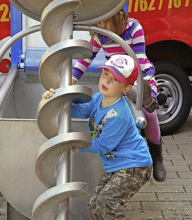 Die Kinder hatten viel Spa an den Brunnen.   | Foto: Hildegard Siebold