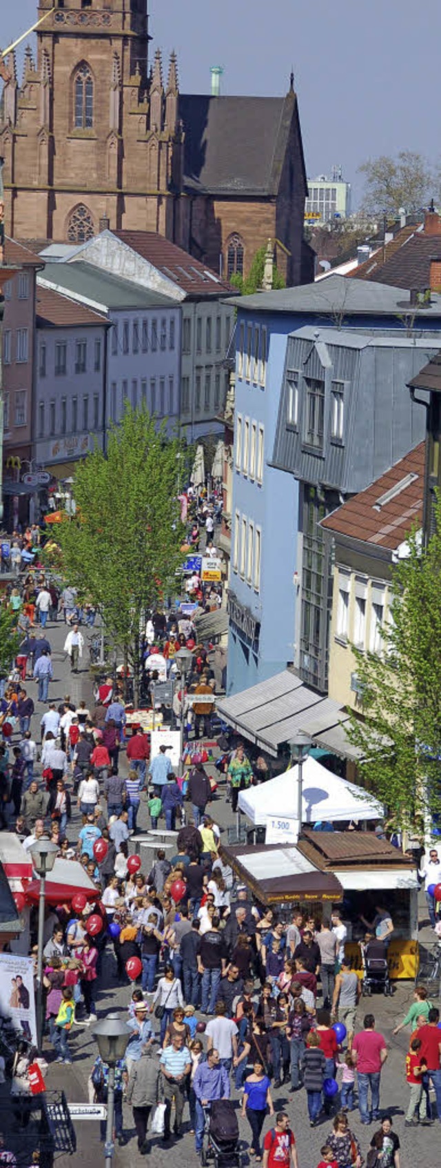Volle Einkaufsstraen gab es am Sonntag wieder in Offenburg<ppp></ppp>  | Foto: Helmut Seller