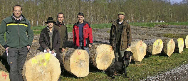 Wie an einer Schnur aufgereiht, lagern... Georg Weis (Revierleiter Willsttt).   | Foto:  Landratsamt Ortenaukreis