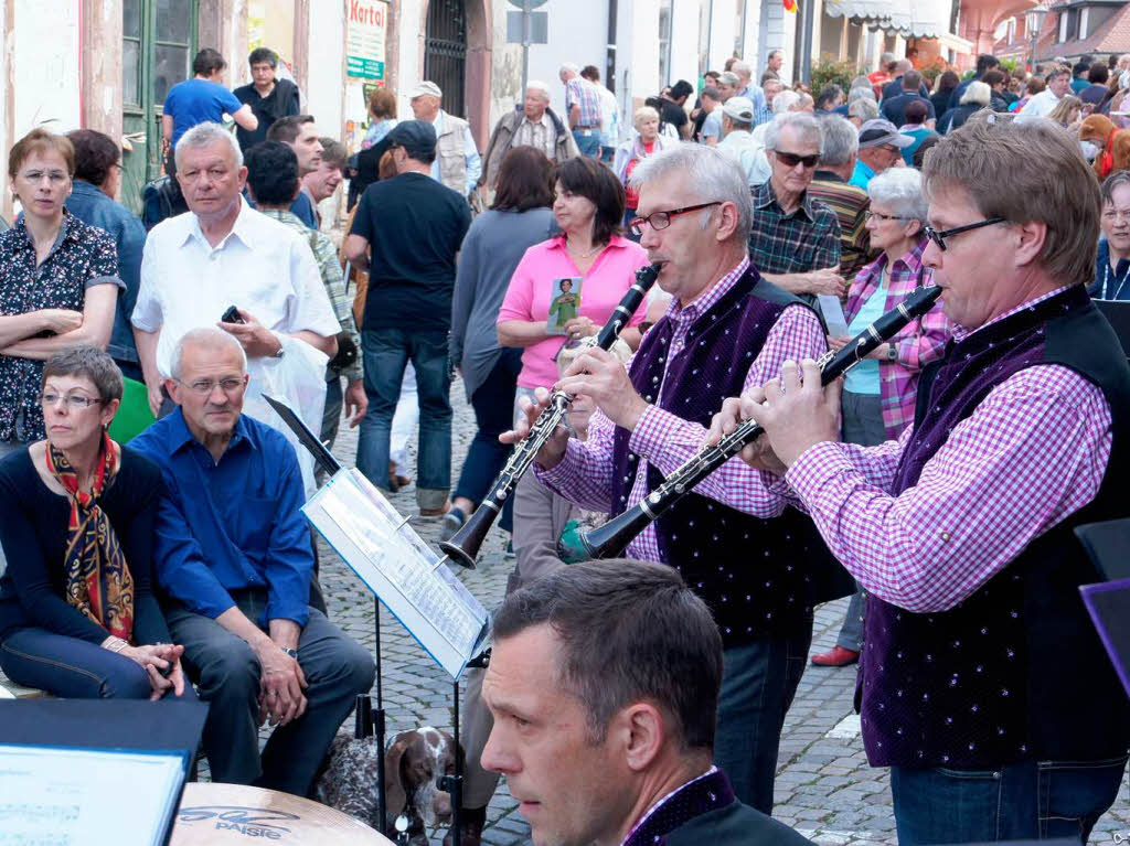 Blhendes Endingen und Antikmarkt: Auch fr Musik war gesorgt.