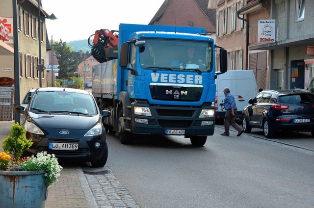 Unbersichtlich und bisweilen auch eng...ur zu den Hauptverkehrszeiten werden.   | Foto: M. Maier