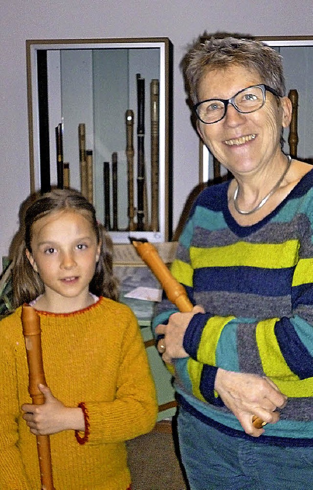 Ella Bchner und Agnes Dorwarth mit zwei Altflten.   | Foto: privat