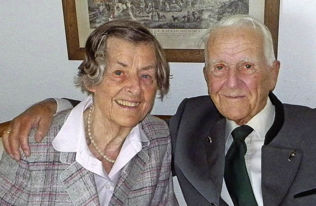 Feiern heute  60. Hochzeitstag: Jutta und Hermann Heidegger   | Foto: H. Kluge