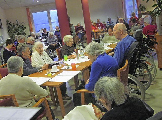 Einmal im Monat fllt sich der Speises... Altenheim bis auf den letzten Platz.   | Foto: Gudrid Brauch