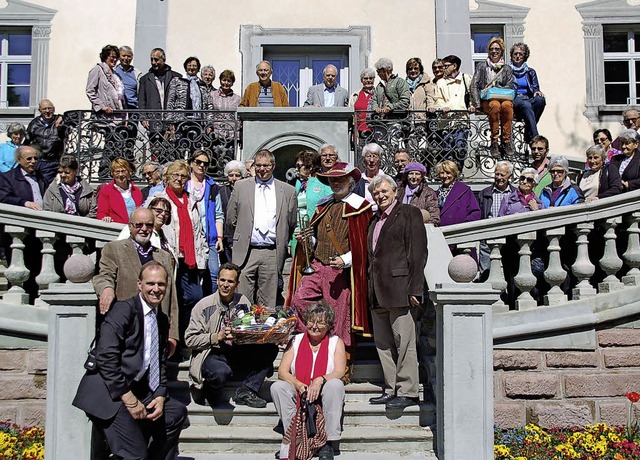 Die Reisegruppe aus Nfels wurde im Sc...rte am Mittwoch seinen 75. Geburtstag.  | Foto: hildegard siebold