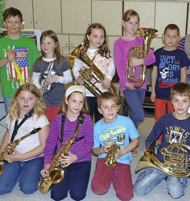 Kinder spielerisch mit Musik in Kontak...ekt &#8222;Kultur macht stark&#8220;.   | Foto: christine weirich