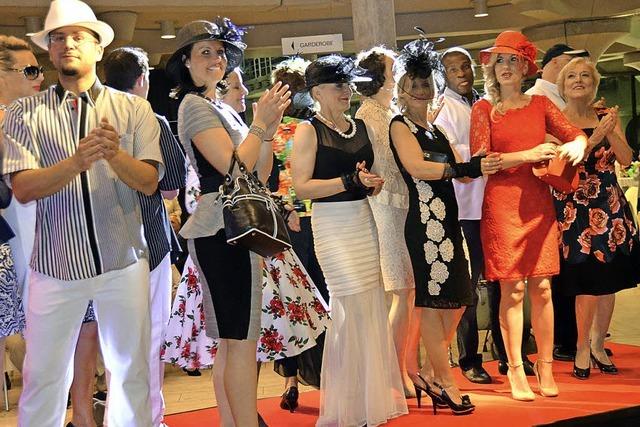 Mode zieht an – Gäste zur Gala