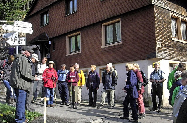 Wanderer auf den Spuren des frheren U... Foto zeigt ein Stck beim Ort Rohr).   | Foto: Fotos: Karl Heinz Naber/Wolfgang Zillgith