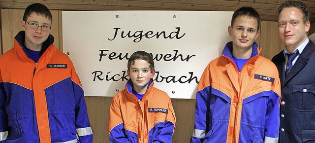 Drei Jugendsprecher hat die Jugendfeue...echts steht Jugendwart Benjamin Vogt.   | Foto:  Werner Probst