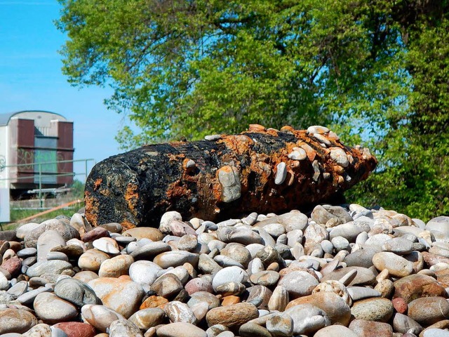 Bei Baggerarbeiten wurde im Rhein bei ...te aus dem Zweiten Weltkrieg gefunden.  | Foto: Wasser- und Schifffahrtsamt