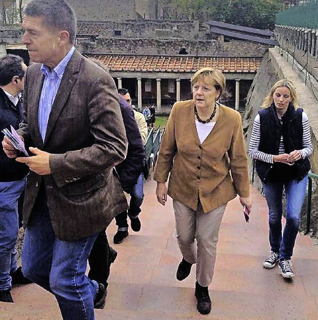Bundeskanzlerin Angela Merkel bei ihrem Besuch am Sonntag  in Torre Annunziata.  | Foto: Privat
