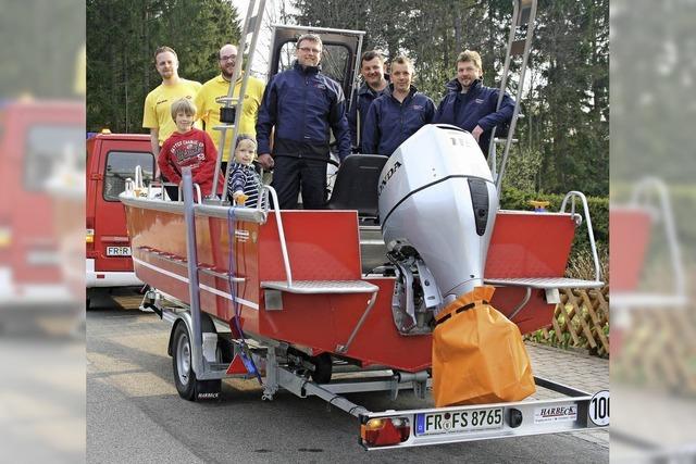 Mit Blaulicht und Hupe bei Seenot Hilfe leisten