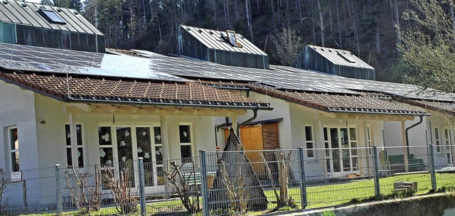 Drei Spieltrme, ein Problem mit dem Brandschutz: der Todtmooser Kindergarten.   | Foto: Stefan Sahli