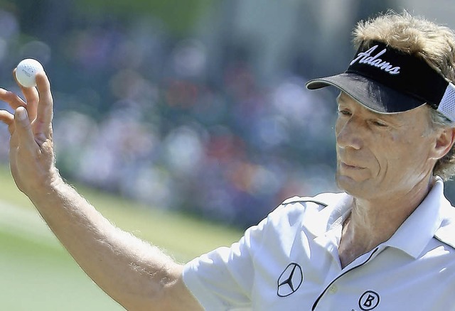 Ballgewandt: Bernhard Langer   | Foto: afp