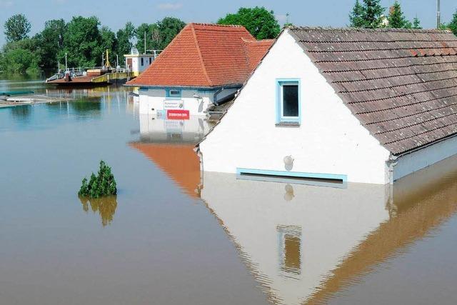 Potenzielles Hochwasser stoppt reale Bauplne