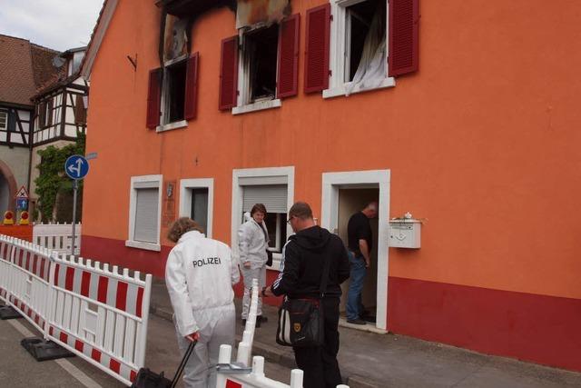 Gewaltverbrechen in Kenzingen: Polizei verhaftet Tatverdchtige – Mutmalicher Komplize auf der Flucht