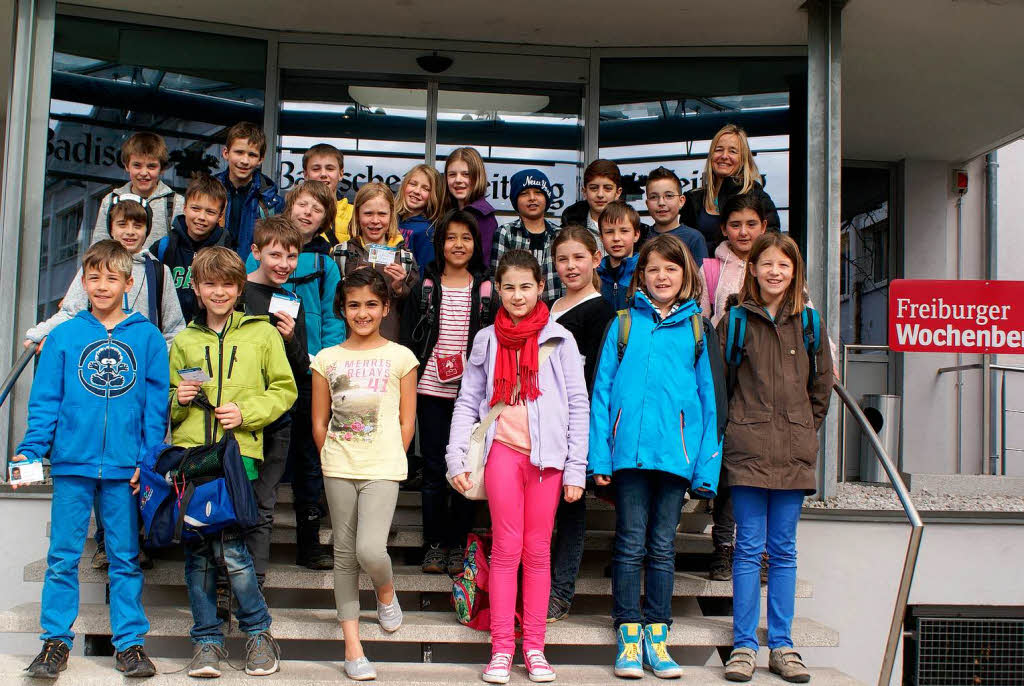 Die Klasse 4c der Lorettoschule Freiburg mit ihrer Lehrerin Nele Haupt.