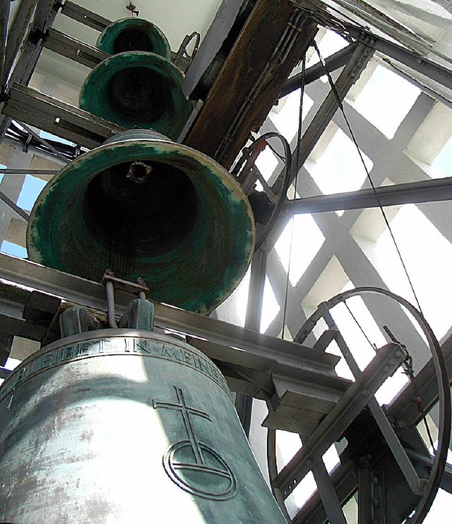 Ohne Klppel: die vier Glocken im Turm der Christuskirche.    | Foto: F. Ziegler