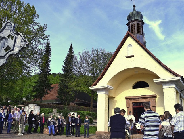 Segnung Glocke Friedhofkapelle  | Foto: Beate Zehnle-Lehmann