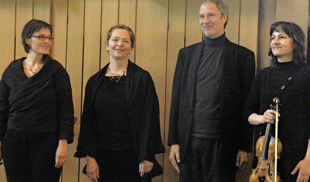 Zum traditionellen Kirchenkonzert am P... Geigerin Alexandra Stumpf mitgebracht  | Foto: Karin Stckl-Steinebrunner