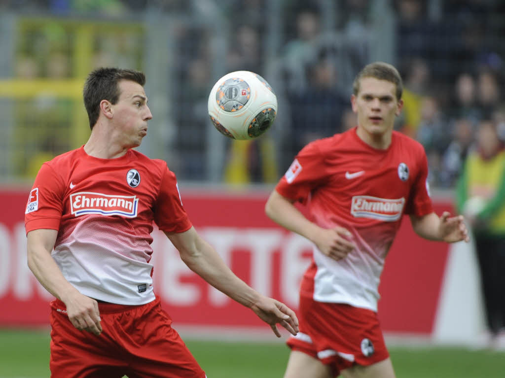 Freiburg (in rot) rang Gladbach in der zweiten Halbzeit nieder.