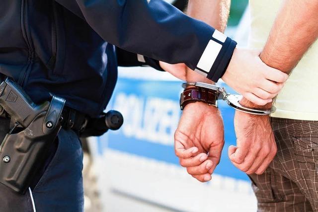 Groaktion gegen Drogen: Polizei nimmt zwei Dealer fest