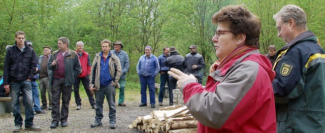 In Adelhausen wurde am Samstag der Rei...le und Forstrevierleiter Gerd Fricker.  | Foto: Petra Wunderle