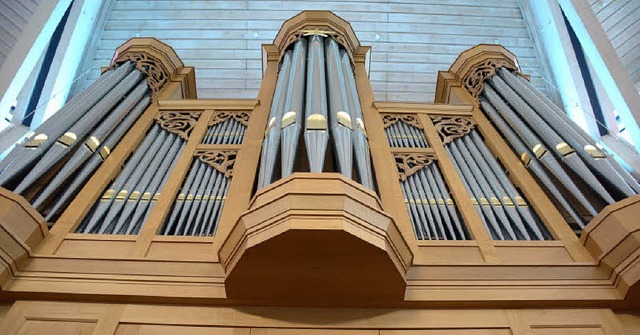 Bietet sowohl solistisch als auch in H...die Metzlerorgel in der blauen Kirche   | Foto: Lauber