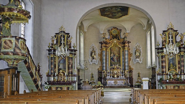 Wyhl. Der Kirchenraum der St. Blasius Pfarrkirche Wyhl.  | Foto: Roland Vitt