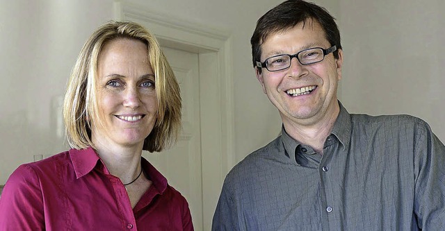 Stefanie Janssen und Norbert Stark kon...Kapitaltransfair ethische Geldanlagen.  | Foto: Ingo Schneider