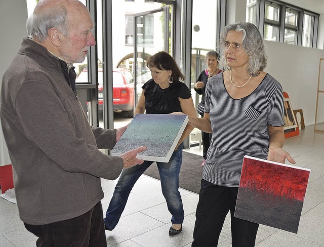 Krieg und Frieden heißt das Motto der ...sausstellung Emmendinger Künstler 2014 | Foto: Sylvia-Karina Jahn Krieg und Frieden heißt das Motto der ...sausstellung Emmendinger Künstler 2014 | Foto: Sylvia-Karina Jahn