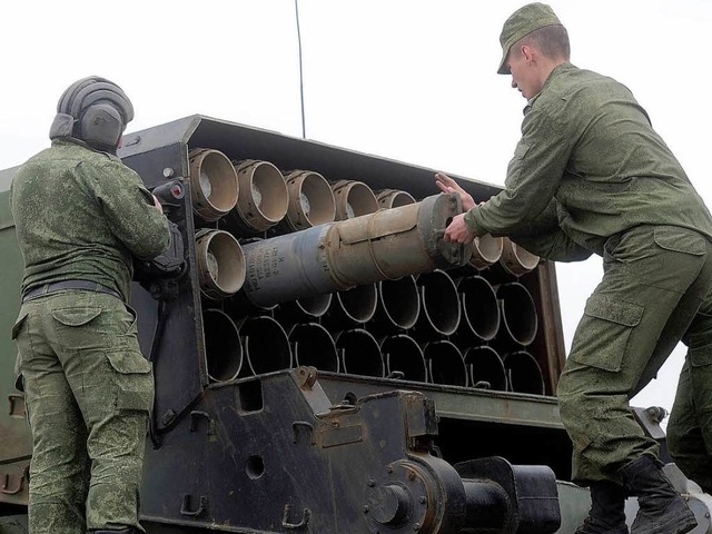Das russische Militär übt den Ernstfall – hier ein Bild aus Wolgograd. | Foto: dpa Das russische Militär übt den Ernstfall – hier ein Bild aus Wolgograd. | Foto: dpa