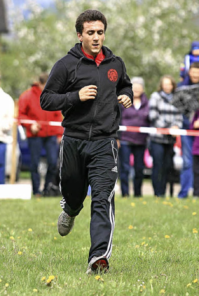 Timo Maier (links) war schneller als s...lexander Vogt war  berst von Eiern.   | Foto: Wolf-Wilhelm Adam