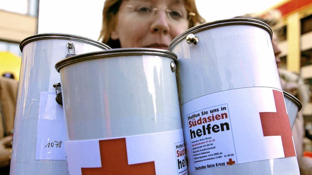 Ob mit Klingeldose oder Mitgliedsvertr...verbnde sind auf Spenden angewiesen.   | Foto: dpa