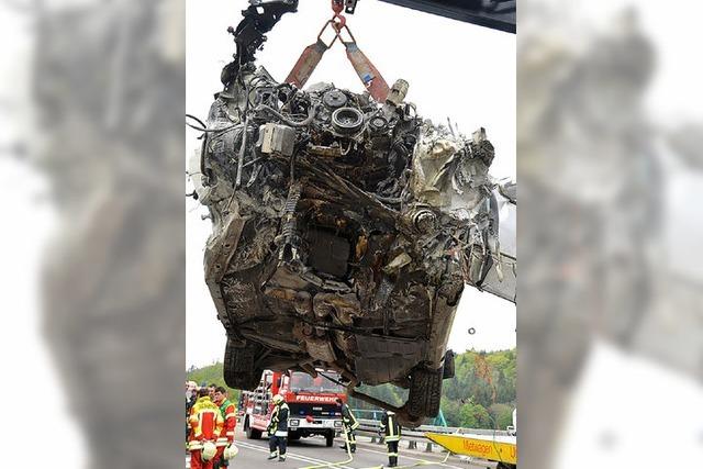 Tdlicher Autounfall auf der A 98 bei Murg