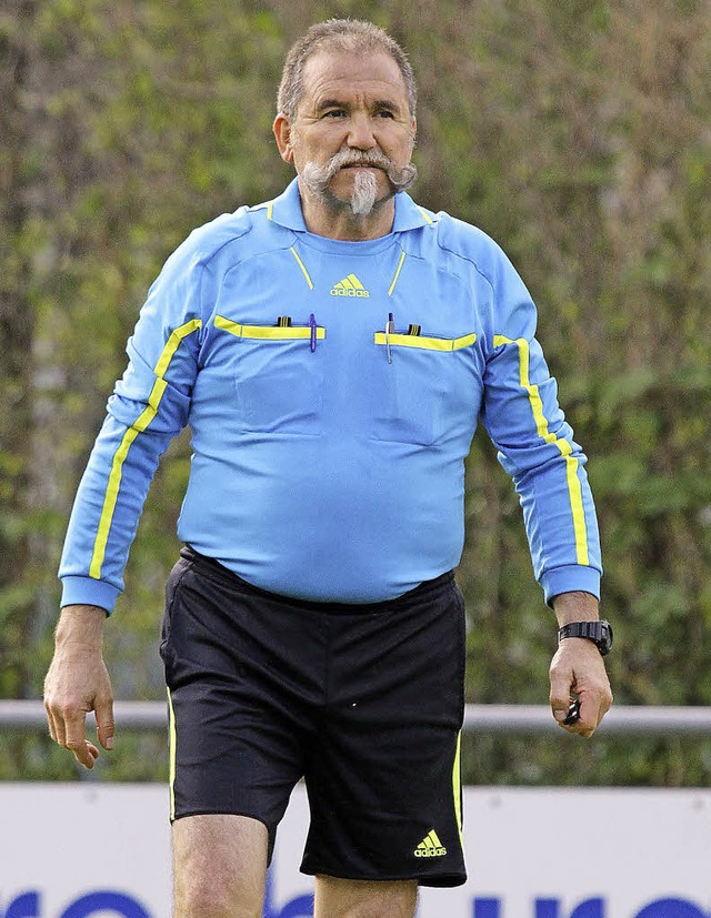 Beim Barte des Schiedsrichters: Jose Allende fuhr  viel durch den Schwarzwald.   | Foto: Konzok