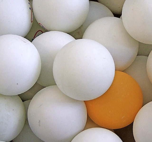 Keine Eier aus der Legebatterie, sondern  Tischtennisblle   | Foto: Fotolia