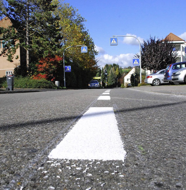 In der Ortsdurchfahrt von Minseln sind...tsmessung an zwei Standorten ergeben.   | Foto: Ralf Staub