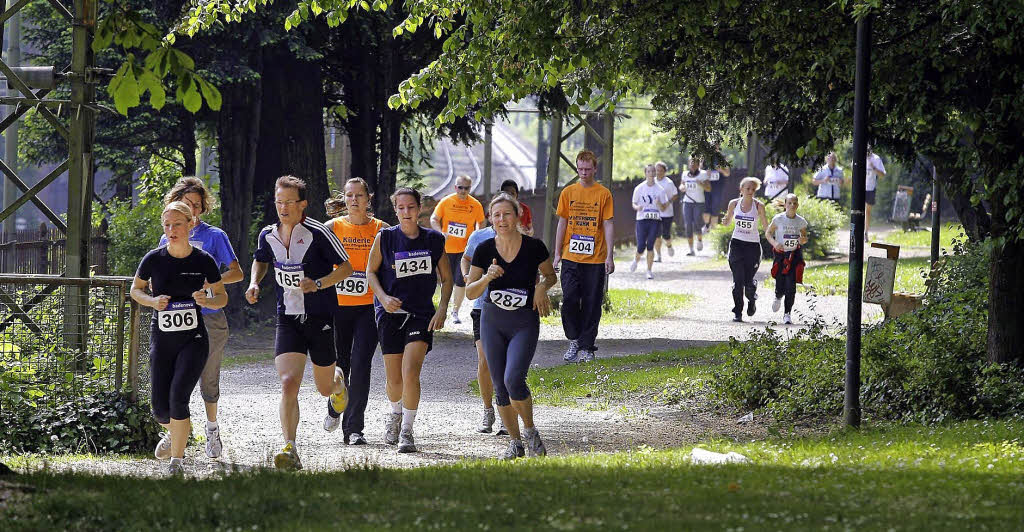 LAUFEN IN DER STADT Leichtathletik (regional) Badische Zeitung