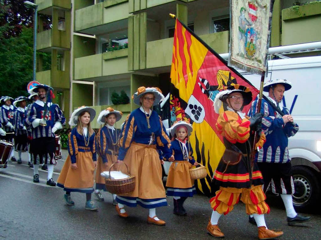 Schwarzenberger Herolde in Waldkirch unterwegs.