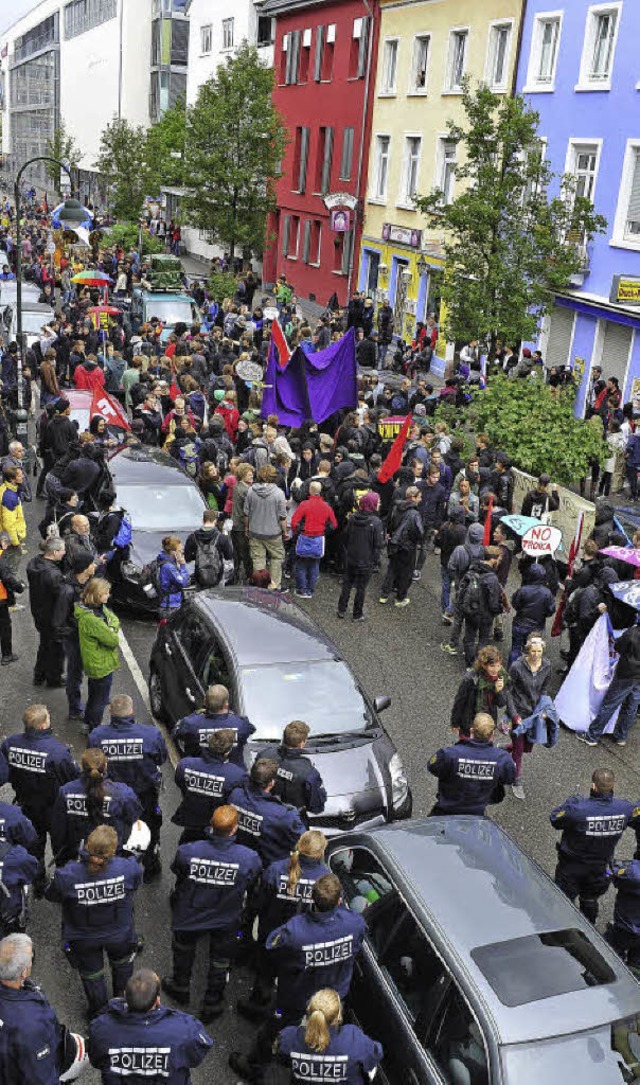 Die Polizei hat die alternative Demo a...e gestoppt &#8211; ohne Widerspruch.   | Foto: Thomas Kunz