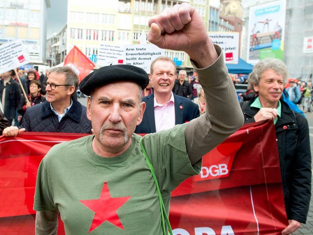 400000 Gewerkschafter protestierten am ersten Mai.  | Foto: dpa