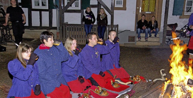 Diese fnf Junghexen wurden in der Wal...acht  im Denzlinger Unterdorf getauft.  | Foto: Helena Kiefer