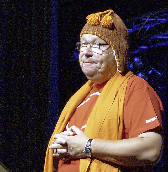 Comedian Bernd Stelter will es dem Phi...oltaire gleichtun und glcklich sein.   | Foto: Silke Hartenstein