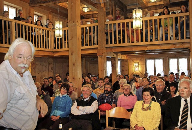 Neugier auf die neuen Kandidaten fllt...iggelke (links) moderierte den Abend.   | Foto: Eva Korinth