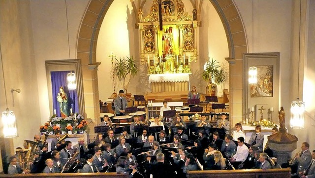 Einen eindrucksvollen Konzertabend ges... Ewattingen in der St. Gallus Kirche.   | Foto: Rittner