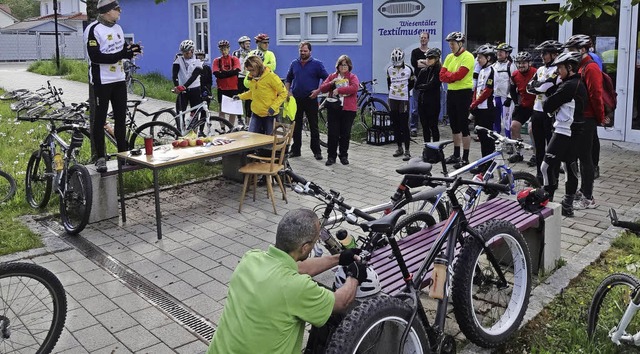 Start und Ziel bei der ersten Mountain...land war das Wiesentler Textilmuseum.  | Foto: ZVG