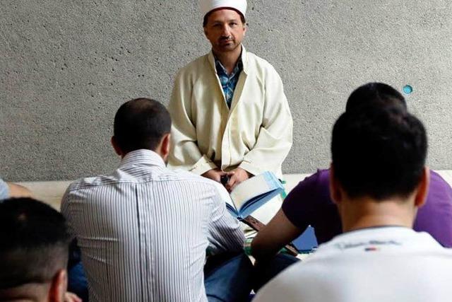 In Gefängnisse fehlt es an Seelsorgern für Muslime